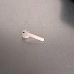 Earphone, as reported by Keolis Lund using iLost