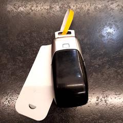 مفتاح السيارة، كما تم الإبلاغ عنه بواسطة Rotterdam The Hague Airport عبر iLost