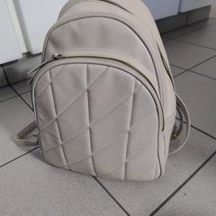 Hátizsák beige Jacobs, amint azt Regio Limburg - Leuven az iLost segítségével jelentette.