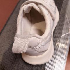 Schoen blanche, zoals gemeld door TCL met iLost