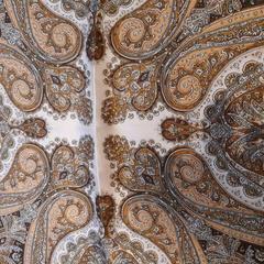 Girocollo marron, come riportato da TCL utilizzando iLost