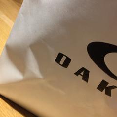 Bolsa Oakley, ha sido reportado por Designer Outlet Roermond con iLost