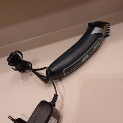 Máquina de barbear Rowenta, como reportado por Van der Valk Hotel Schiphol utilizando o iLost