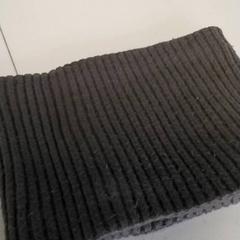 الملابس Grijs، كما تم الإبلاغ عنه بواسطة Regio Antwerpen - Brussel عبر iLost