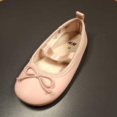 Shoe Bebe rose, as reported by IKEA Nice Saint Isidore using iLost