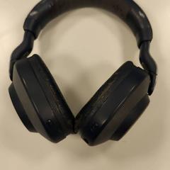 ヘッドホン がiLostで Vrije Universiteit Amsterdam によって報告されました