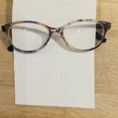 Glasögon Vele kleuren, rapporterat av IKEA Wilrijk med iLost