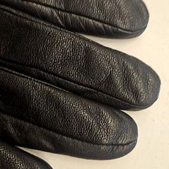 Rękawica, zgłoszono przez GVB przy użyciu iLost