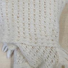 Kleding - Sjaal Wit, amint azt Centraal magazijn az iLost segítségével jelentette.