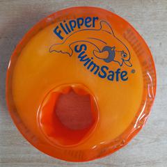 Zwembandjes, come riportato da Dolfinarium utilizzando iLost