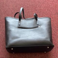 İLost kullanarak Arriva Achterhoek-Rivierenland tarafından bildirildiği gibi Handtas