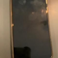 Samsung smartphone Black, as reported by MEININGER Hotel Hamburg City Center using iLost
