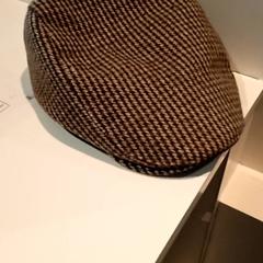 Casquette Bruin, a été signalé par Pathé Nijmegen utilisant iLost