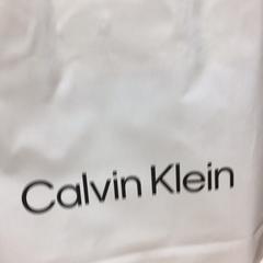 Purchase calvin klein, segundo informou Designer Outlet Roermond usando iLost