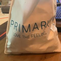 バッグ Additional items inside がiLostで MEININGER Hotel Köln West によって報告されました