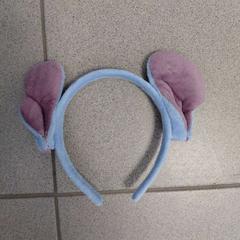 شخصيات الأكشن والدمى والحيوانات المحشوة والدمى roze-blauw، كما تم الإبلاغ عنه بواسطة Regio Oost-Vlaanderen عبر iLost