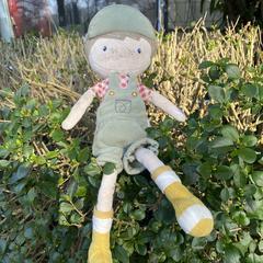 Knuffel, come riportato a iLost