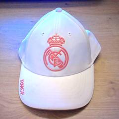 Cap wit RMCF, come riportato da Bobbejaanland utilizzando iLost