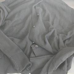 Kleding - Trui, ha sido reportado por Centraal magazijn con iLost