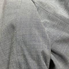 Suit jacket blue, zoals gemeld door Sheraton Brussels Airport Hotel met iLost