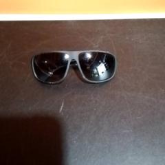 색안경, iLost를 사용하여 Apenheul에 보고됨