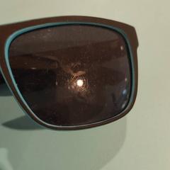 Gafas de sol, ha sido reportado por De Tovertuin con iLost