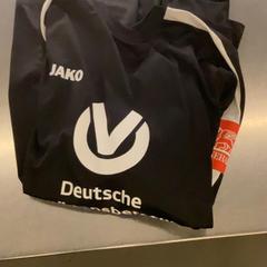 Koszula Black  t-shirt, zgłoszono przez MEININGER Hotel Leipzig Hauptbahnhof przy użyciu iLost