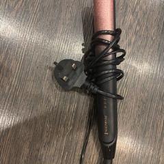 Alisador de cabelo, como reportado por WestCord Hotel Eindhoven utilizando o iLost