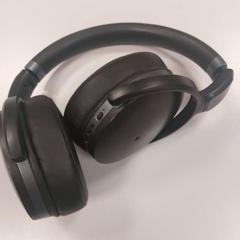 Headphones Zwart, as reported by Vrije Universiteit Amsterdam using iLost