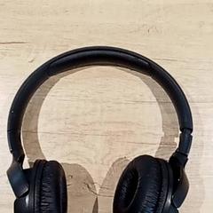 Elektronika Hoofdtelefoon, amint azt Regio Antwerpen - Brussel az iLost segítségével jelentette.