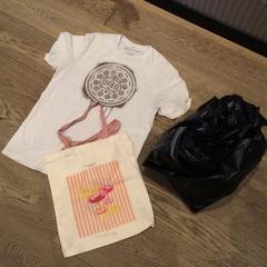 Bag, T shirt & Air mattress shirt, air bed & bag, as reported by Van der Valk Hotel Amsterdam Zuidas using iLost