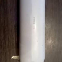 Cepillo de dientes eléctrico, ha sido reportado por Leonardo Royal Hotel Amsterdam con iLost