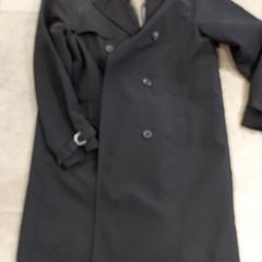 Kleding - jas, ako bolo nahlásené Centraal magazijn pomocou iLost