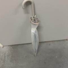 Esernyő, amint azt IKEA Duiven az iLost segítségével jelentette.