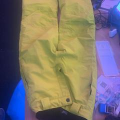 Galtza Geel, gisa salatu by Schaatsbaan Rotterdam iLost erabiliz