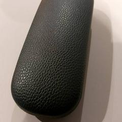 Szemüvegtok, amint azt TU/e - Receptie Neuron az iLost segítségével jelentette.