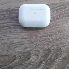 AirPods, som rapportert av EBS Tramplein ved bruk av iLost