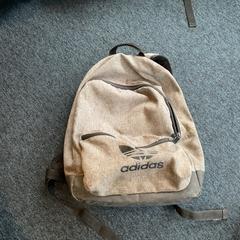 Väska, rapporterat av Breng Arnhem med iLost