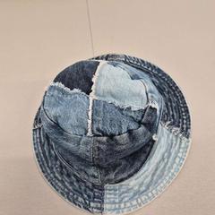 Hat Jeans, as reported by IKEA Sørlandet using iLost