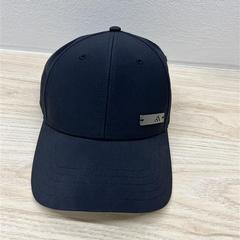 Cap svart, segundo informou IKEA Jönköping usando iLost