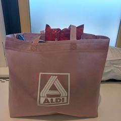 Taška Aldi, jak nahlášeno Arriva Limburg Zuid pomocí iLost