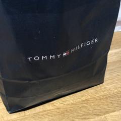 Purchase tommy hilfiger, jak nahlášeno Designer Outlet Roermond pomocí iLost