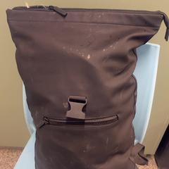 Sac à dos, a été signalé par Eindhoven Airport utilisant iLost