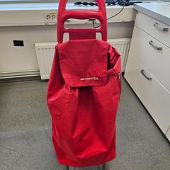 Vagn, rapporterat av IKEA Åsane med iLost