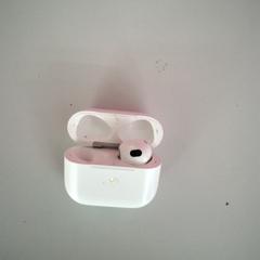 Boitier ecouteur، كما تم الإبلاغ عنه بواسطة Twisto عبر iLost