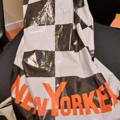 Tas plastique blanc et noir, zoals gemeld door TCL met iLost