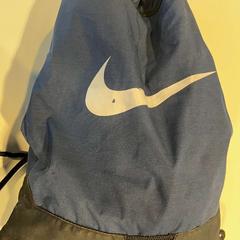 Taška, ako bolo nahlásené Regio Limburg - Leuven pomocou iLost