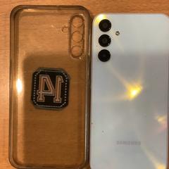 Smartfón samsung Wit op naam van Broekhuijsen, ako bolo nahlásené Gemeente Amsterdam pomocou iLost