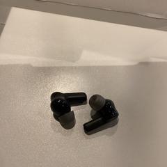 Airpod Black, rapporterat av MEININGER Hotel Paris Porte de Vincennes med iLost