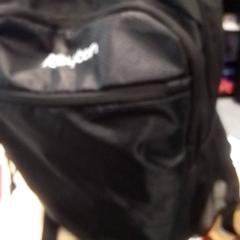 Ryggsekk Zwart, Reims, som rapportert av Qbuzz Fryslân ved bruk av iLost